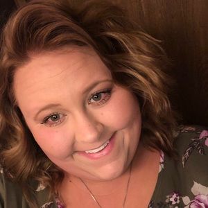 Meet your Posher, Lindsie